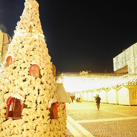 Craiova - Cazare Buitenkant foto