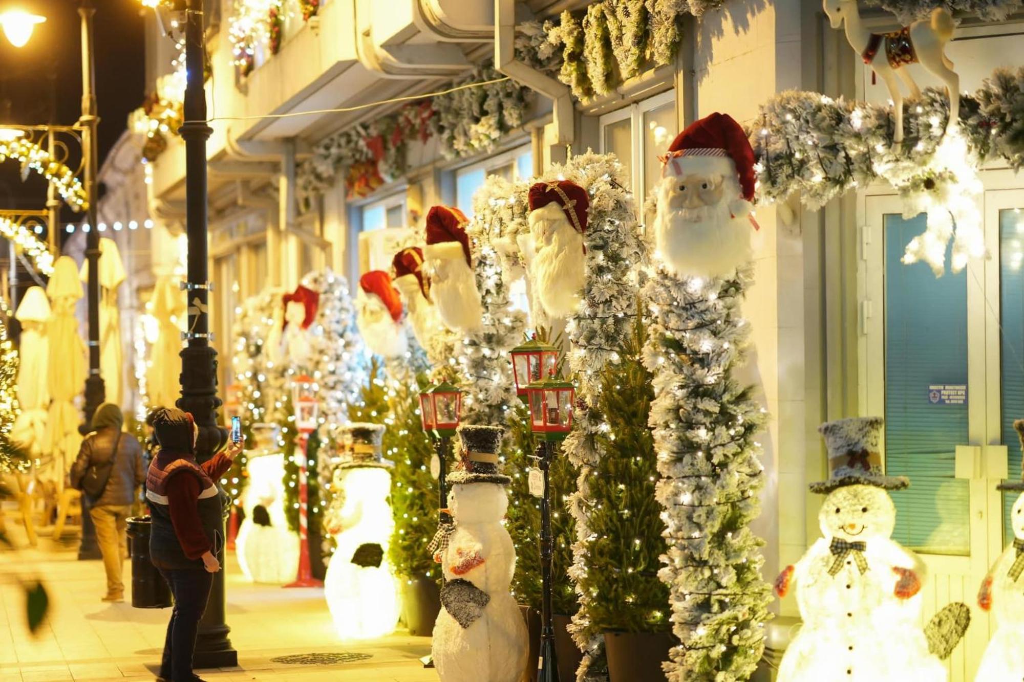 Craiova - Cazare Buitenkant foto